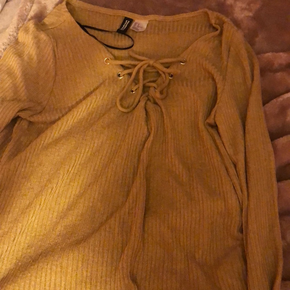 Long sleeve crop top